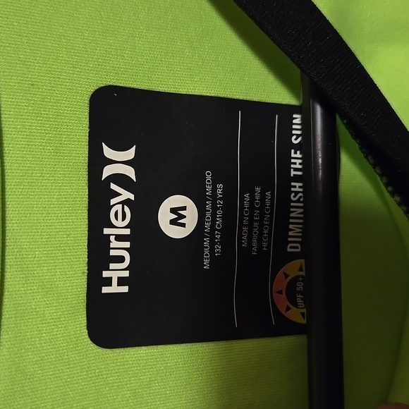 Hurley shirt - Picture 2 of 2